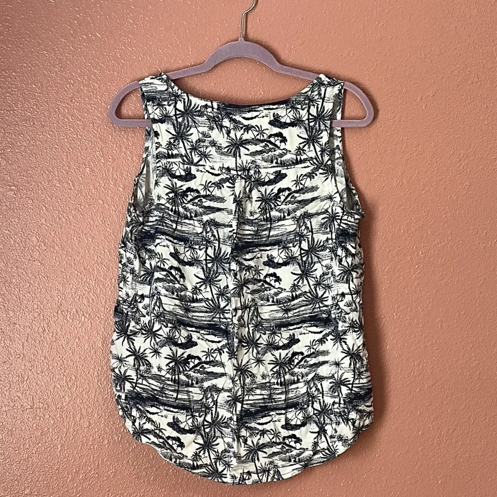 Torrid Top - Picture 2 of 2